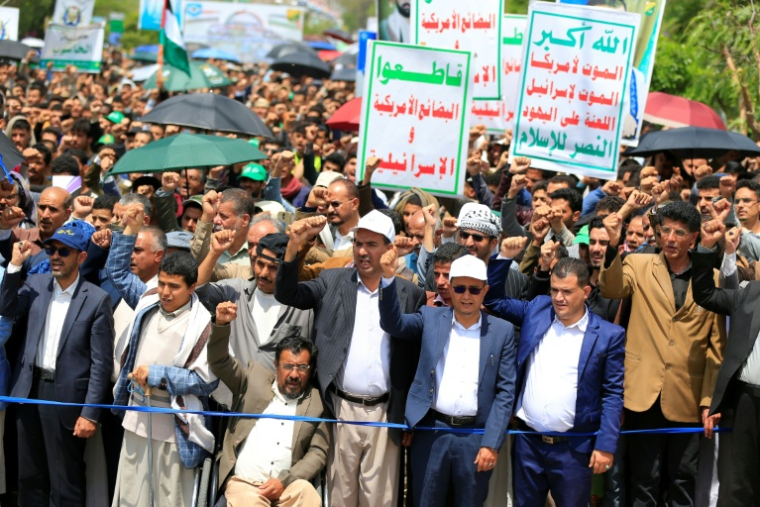 Manifestation contre Israël et les Etats-Unis et en soutien avec les Palestiniens dans la capitale yéménite Sanaa, tenue par les rebelles houthis, le 24 septembre 2025 ( AFP / Mohammed HUWAIS )