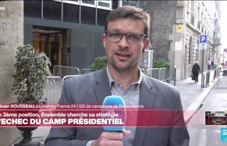 Législatives : en troisième position, le camp présidentiel cherche sa stratégie