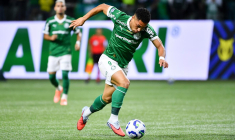 Vitor Roque renaît de ses cendres au Brésil