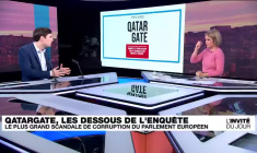 Louis Colart, journaliste : "La gravité du Qatargate s'explique par l'ingérence étrangère dans l'UE"