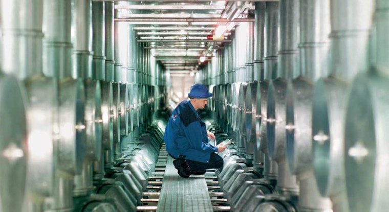 Un salarié de Spie au travail. (© Spie)