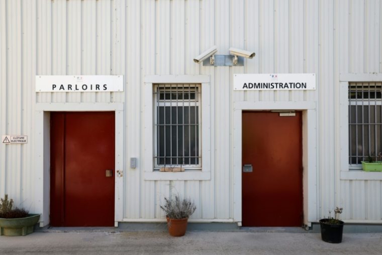 Entrée d'un parloire de la prison des Baumettes, à Marseille, le 26 juin 2023 ( POOL / Ludovic MARIN )