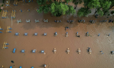 Inondations dans le district de Miyun, à Pékin, le 28 juillet 2025 ( AFP / Jade GAO )