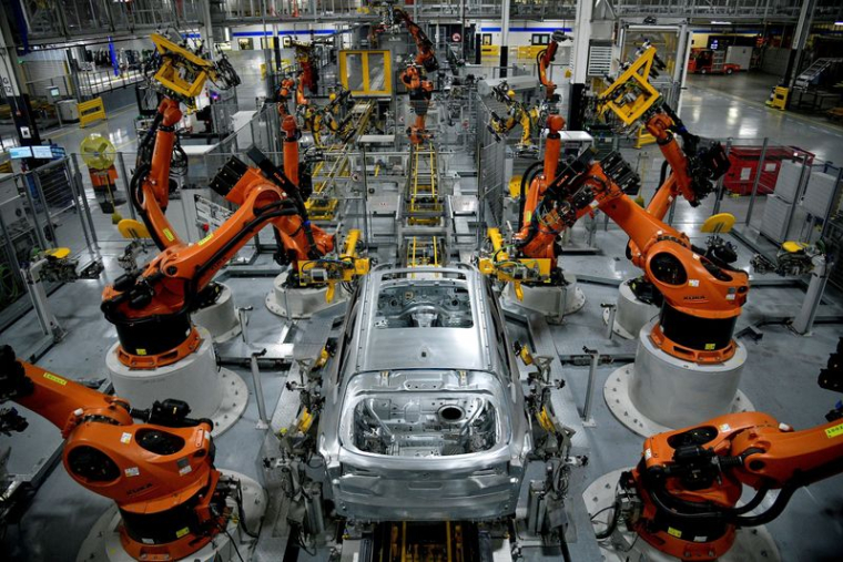 ETATS-UNIS: L'ACTIVITÉ MANUFACTURIÈRE EN HAUSSE EN MAI, DIT ISM