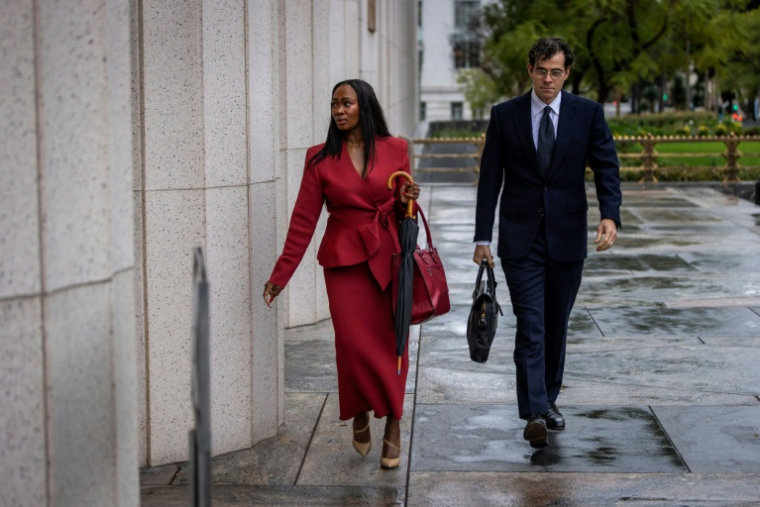 Adam Mosseri (à droite) à Los Angeles le 11 février 2026 ( GETTY IMAGES NORTH AMERICA / Ethan Swope )