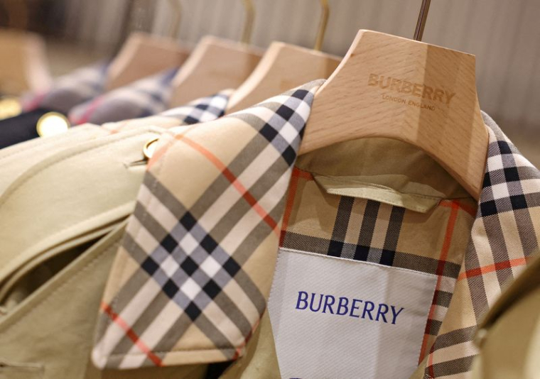 Un trench-coat Burberry