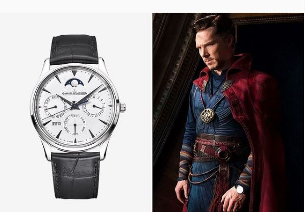 Le Docteur Strange arbore sa fidèle Master Ultra Thin Perpetual de chez Jaeger-LeCoultre