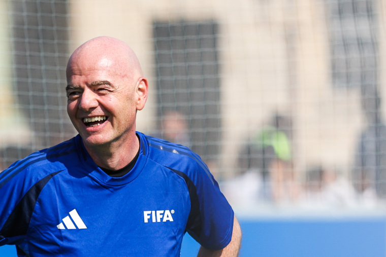 Infantino promet un Coca et un hot-dog contre une place pour le Mondial