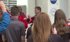 Quatre astronautes en route pour faire le tour de la Lune