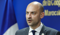 Le ministre français des Affaires étrangères Jean-Noël Barrot, à Rabat au Maroc le 20 mai 2026 ( AFP / Abdel Majid BZIOUAT )
