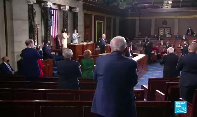 100 jours de Joe Biden : le président américain vante un pays "qui va de l'avant"
