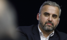 Le député Insoumis Alexis Corbière veut que les 45.000 volontaires des JO de Paris 2024 soient rémunérés.  ( AFP / GEOFFROY VAN DER HASSELT )