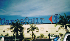 carrefour, (Crédit:  / Wikimedia Commons)