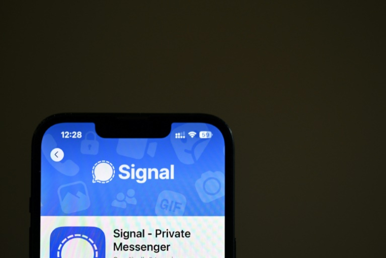Berlin a attribué samedi à la Russie les attaques répétées de la messagerie Signal, après que plusieurs responsables politiques allemands, mais aussi des diplomates, militaires et journalistes ont vu leurs communications piratées depuis février ( AFP / Justin TALLIS )