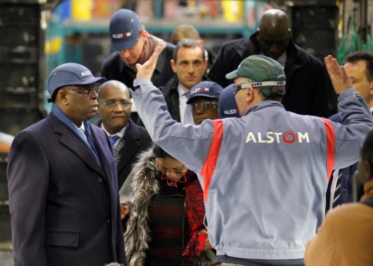 LA FRANCE PRÊTE 200 MILLIONS D'EUROS AU SÉNÉGAL