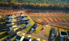 Comment continuer à construire tout en préservant les espaces naturels? (Crédits photo : Adobe Stock -  )