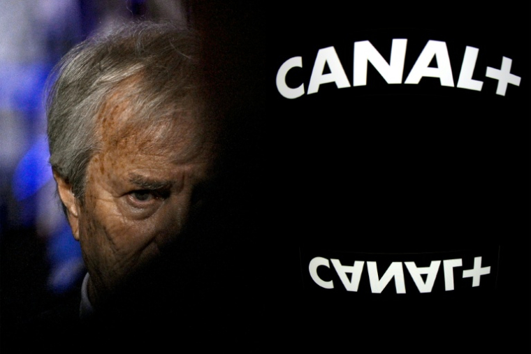Le patron de Canal+ Vincent Bolloré le 13 janvier 2026 (montage photo) ( AFP / JULIEN DE ROSA )