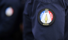 Une soixantaine de CRS ont été appelés en renfort à Nice au lendemain d'une fusillade dans le quartier prioritaire des Moulins qui a fait deux morts et cinq blessés ( AFP / NICOLAS TUCAT )