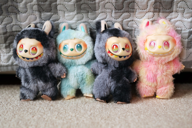 Certaines déclinaisons rares de Labubu se négocient bien au-delà de 1.000 euros. (crédit: Adobe Stock)