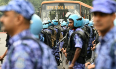 Les forces de l'ordre déployées à New Delhi pour empêcher une manifestation le  10 octobre 2026 ( AFP / Manan VATSYAYANA )