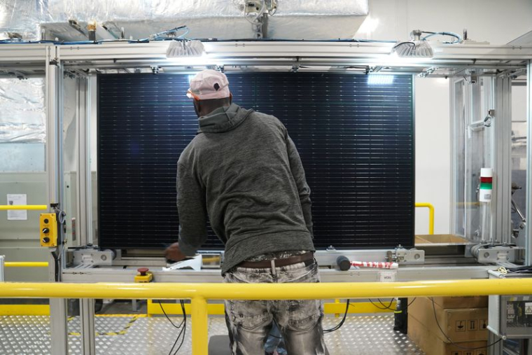 Une usine de panneaux solaires à Dalton