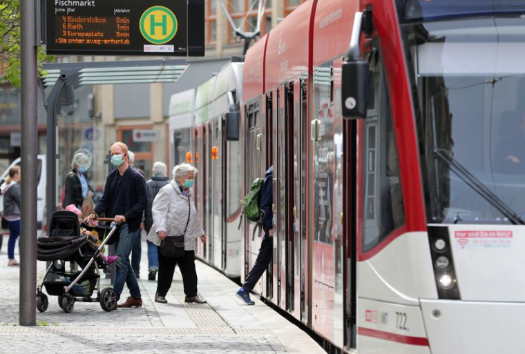DEUX BLESSÉS DANS UNE ATTAQUE AU COUTEAU EN ALLEMAGNE