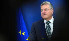 Le commissaire européen au commerce Maros Sefcovic, le 22 septembre 2026 à Bruxelles ( AFP / Nicolas TUCAT )