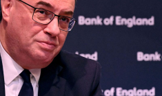 Le gouverneur de la Banque d'Angleterre Andrew Bailey lors d'une conférence de presse à Londres