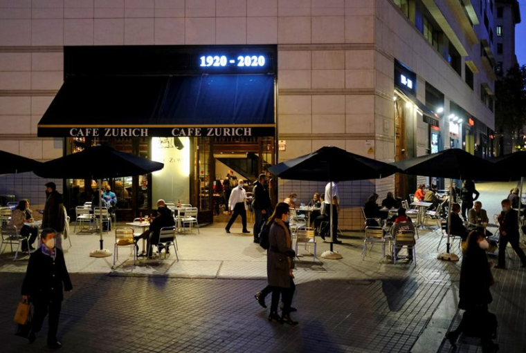 CORONAVIRUS: L'ESPAGNE POURRAIT LIMITER À 6 PERSONNES LES TABLÉES DE NOËL