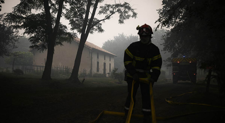 Des sites gouvernementaux sont mis à disposition pour se renseigner des risques naturels sur le quartier de votre future logement. (© AFP)
