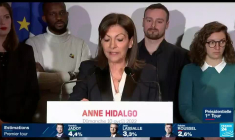 REPLAY - Anne Hidalgo appelle à voter " contre l'extrême droite" lors du 2nd tour de l'élection présidentielle
