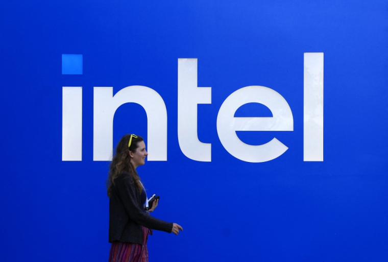 Emblème des microprocesseurs, Intel souffre désormais de la concurrence des géants asiatiques dont TSMC et Samsung ( GETTY IMAGES NORTH AMERICA / JUSTIN SULLIVAN )
