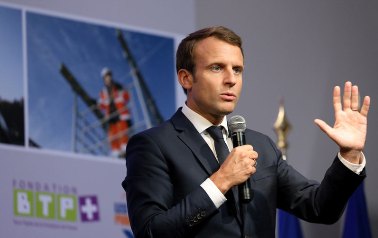 TOLLÉ APRÈS UNE NOUVELLE "PETITE PHRASE" DE MACRON