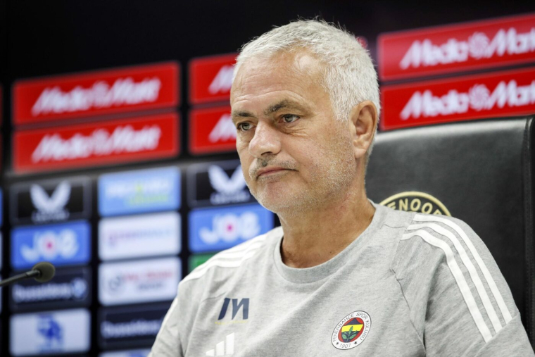 José Mourinho ému aux larmes après la disparition tragique de Jorge Costa