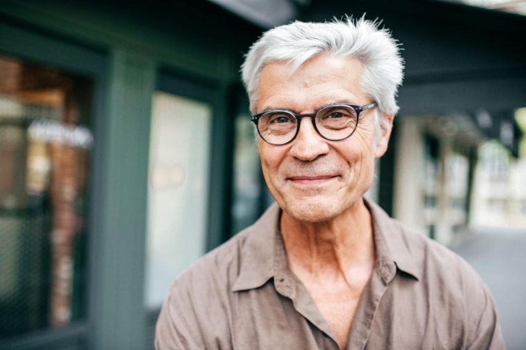 Le PER offre de multiples avantages fiscaux aux souscripteurs. La meilleure stratégie à adopter dépend de votre niveau d’imposition actuel et futur.