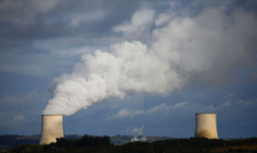 Tours de refroidissement de la centrale nucléaire d'Électricité de France (EDF)