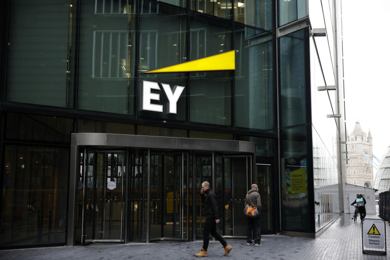 Bureaux d'EY à Londres ( AFP / TOLGA AKMEN )