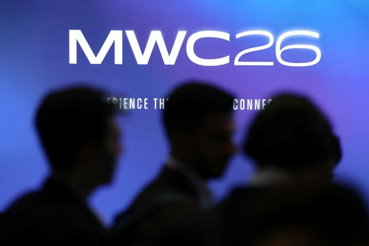 Le logo du Salon du mobile 2026, le Mobile World Congress (MWC), à Barcelone, le 2 mars 2026, en Espagne ( AFP / Josep LAGO )
