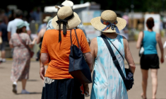 La France a connu des températures supérieures à 35°C sous l'effet de la première vague de chaleur de l'été ( AFP / ROMAIN PERROCHEAU )