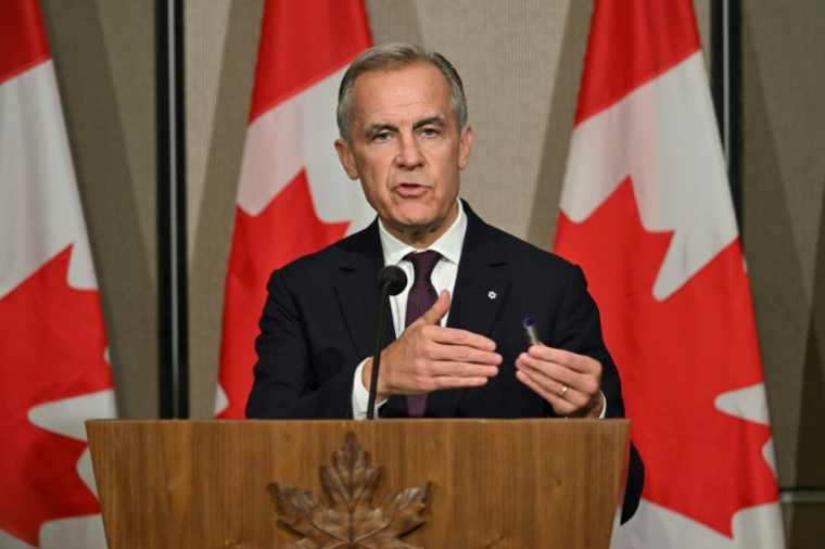 Le Premier ministre canadien Mark Carney lors d'une conférence de presse en marge du 47e Sommet de l'Association des nations de l'Asie du Sud-Est (Asean) à Kuala Lumpur, le 27 octobre 2025 en Malaisie ( AFP / Arif Kartono )