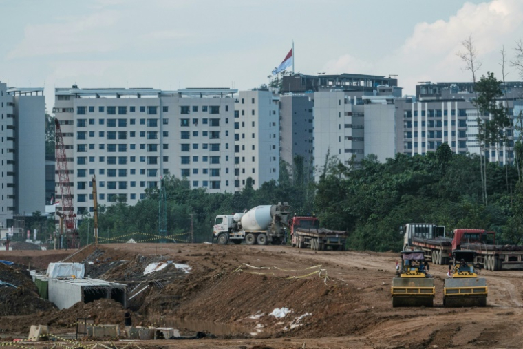 Une route en construction à Ibu Kota Nusantara (IKN), la nouvelle capitale prévue de l'Indonésie, le 16 août 2025 ( AFP / YASUYOSHI CHIBA )