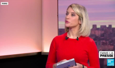 Intervention d'Emmanuel Macron: "Président et en même temps candidat"