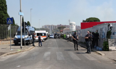 Les services d'urgence sont sur place après l'explosion d'une station-essence à Rome