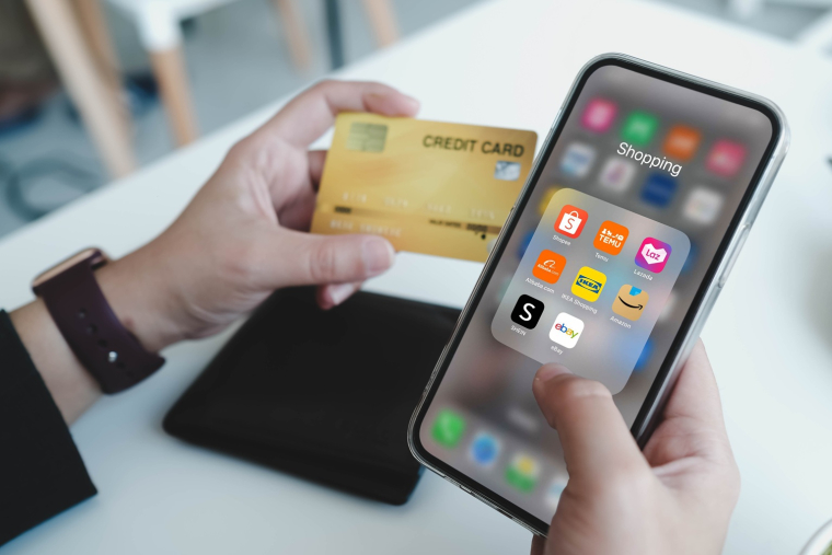 18,4 millions d'utilisateurs se rendent mensuellement sur le site de Temu. Comme pour Shein, ce succès n'est pas dû au hasard. (crédit: Adobe Stock)