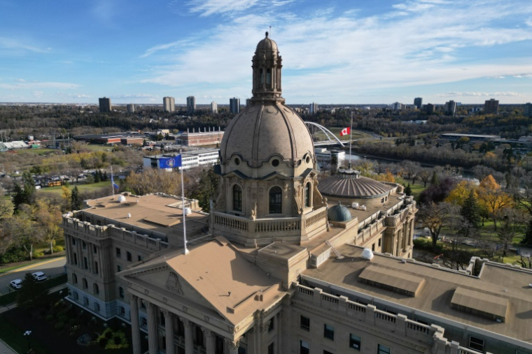Une vue du parlement provincial de l'Alberta, à Edmonton (Canada), prise le 18 octobre 2026 ( AFP / Daphné LEMELIN )