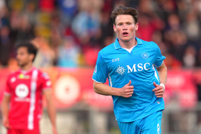 Scott McTominay offre encore la victoire à Naples