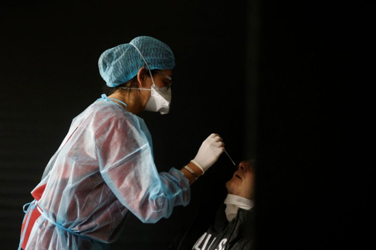 CORONAVIRUS: LA FRANCE ENREGISTRE PRÈS DE 14.000 NOUVEAUX CAS EN 24 HEURES