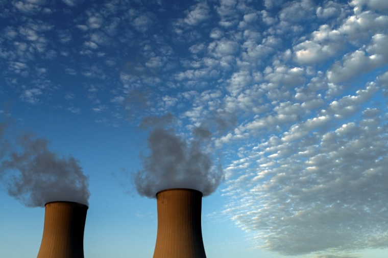 Les cheminées de la centrale nucléaire de Trillo, en Espagne, le 31 août 2022 ( AFP / OSCAR DEL POZO )