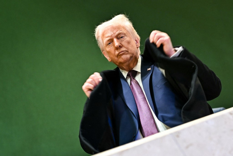 Donald Trump à Davos, en Suisse, le 22 janvier 2026. ( AFP / FABRICE COFFRINI )
