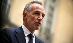 Le maire de Paris Emmanuel Grégoire, le 1er juillet 2026 à Paris  ( AFP / JULIEN DE ROSA )